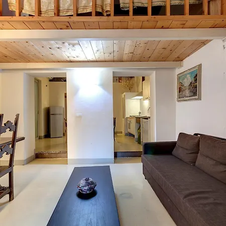 Pitti 24 Apartamento *
