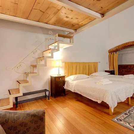 Pitti 24 Apartment
