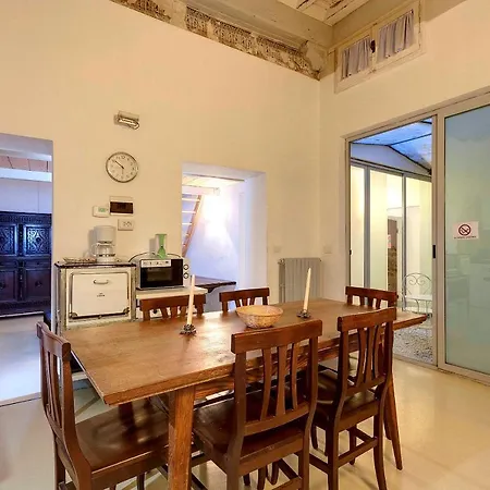 Apartment Pitti 24