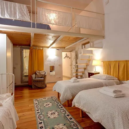 Apartment Pitti 24 *